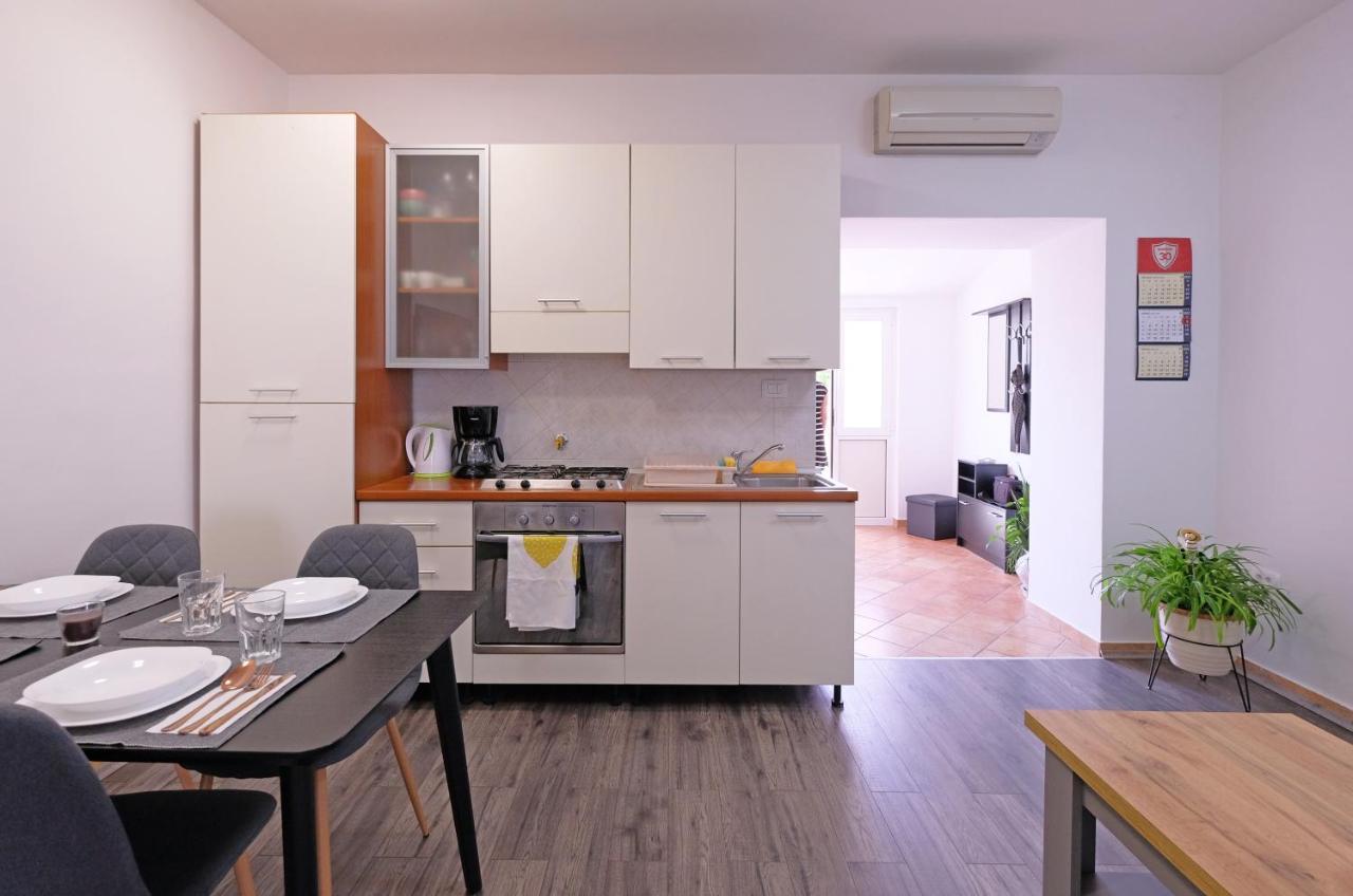 Apartment Klea - Cosy, Near City Center PUY Exterior foto