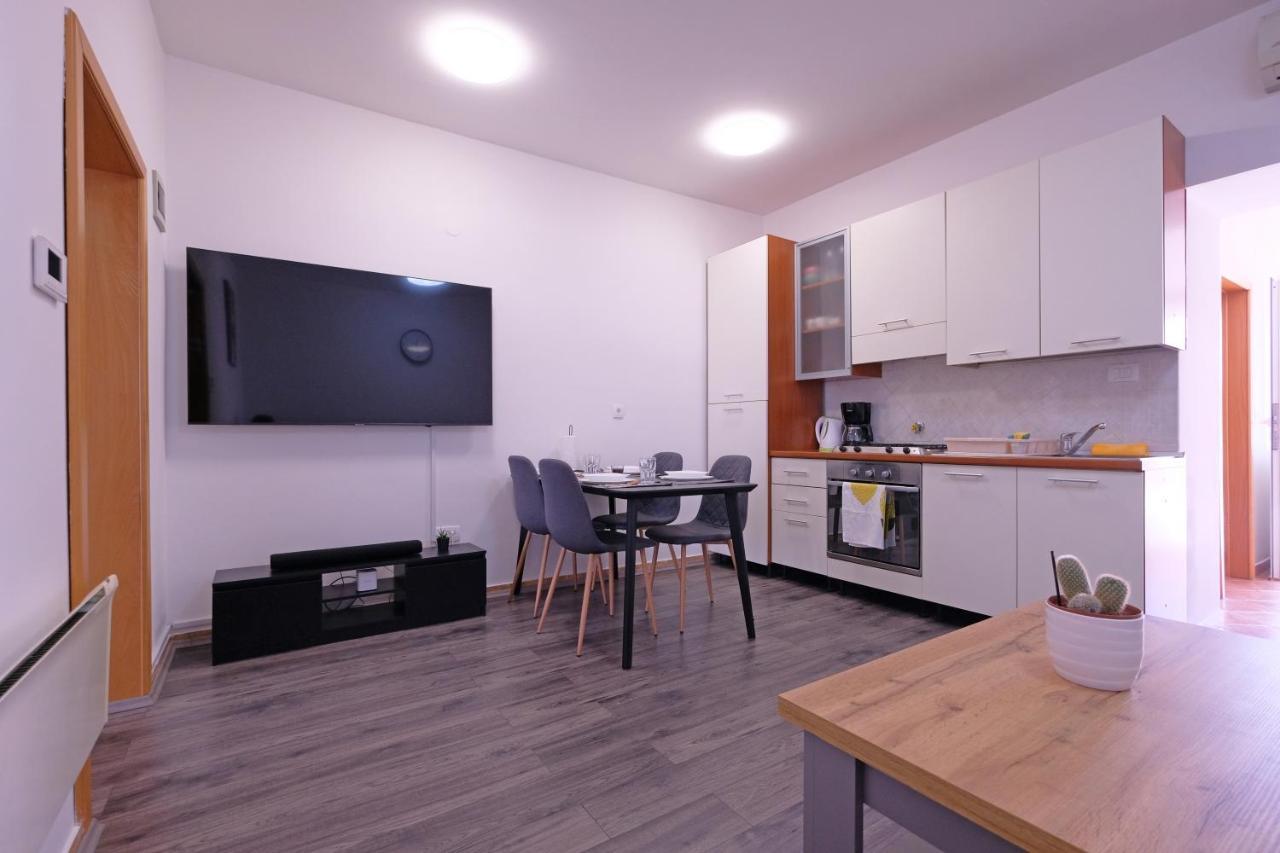 Apartment Klea - Cosy, Near City Center PUY Exterior foto