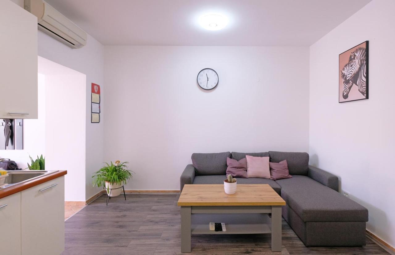 Apartment Klea - Cosy, Near City Center PUY Exterior foto
