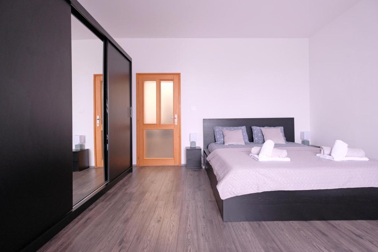 Apartment Klea - Cosy, Near City Center PUY Exterior foto